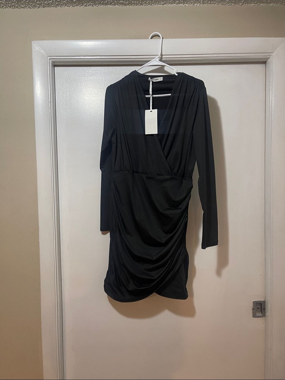 Black Long-Sleeve Draped Wrap Dress grace Karin NWT large